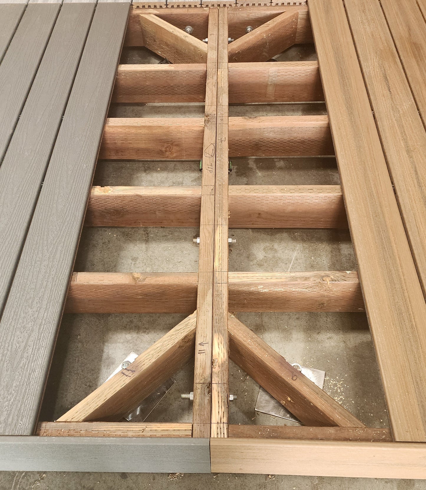 Trex® 8x6* (2-Two Frames with Decking & Fascia)